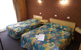 Country Mile Motor Inn